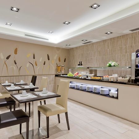 Hotel Santa Marta Барселона Екстериор снимка