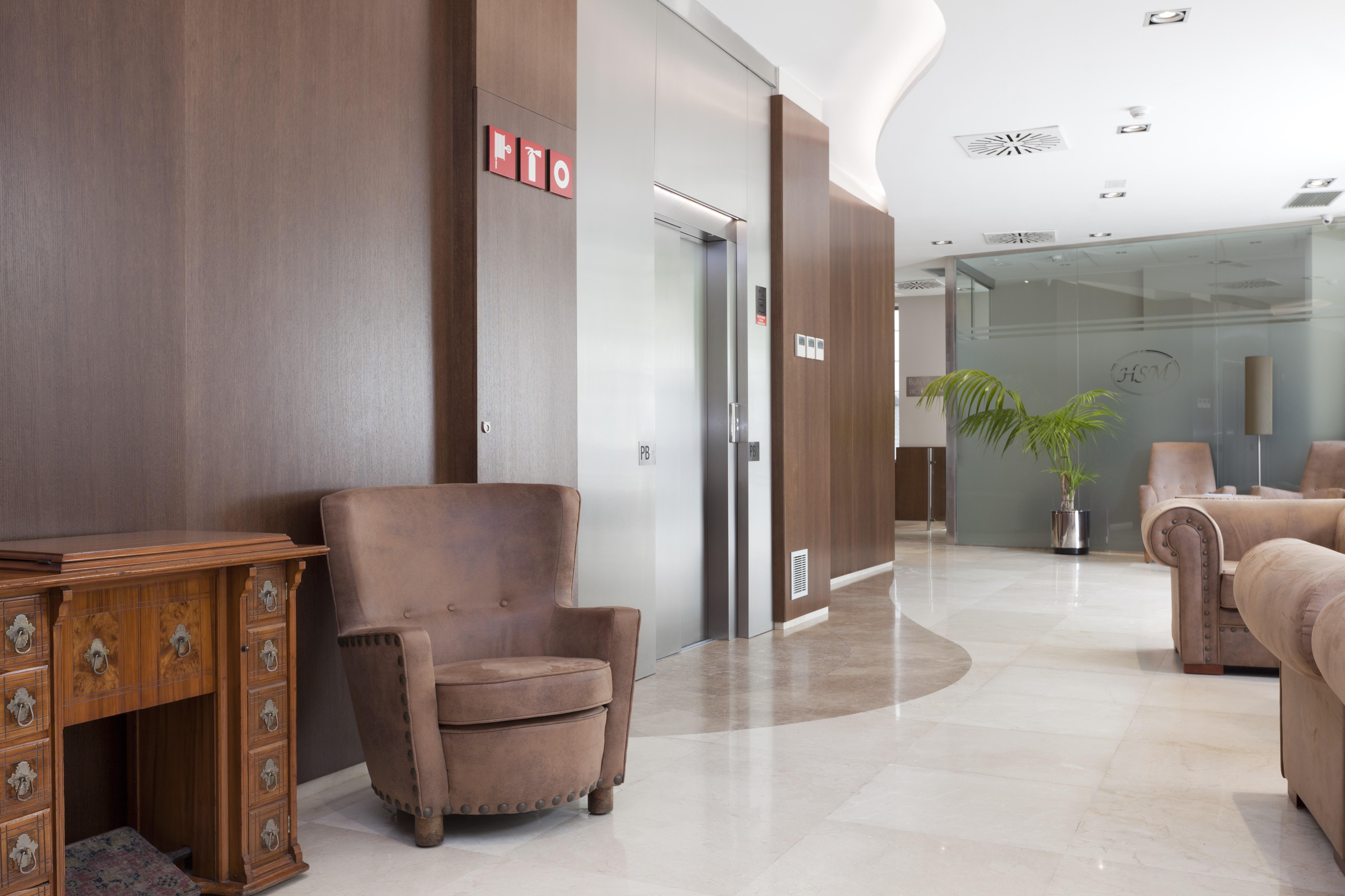 Hotel Santa Marta Барселона Екстериор снимка