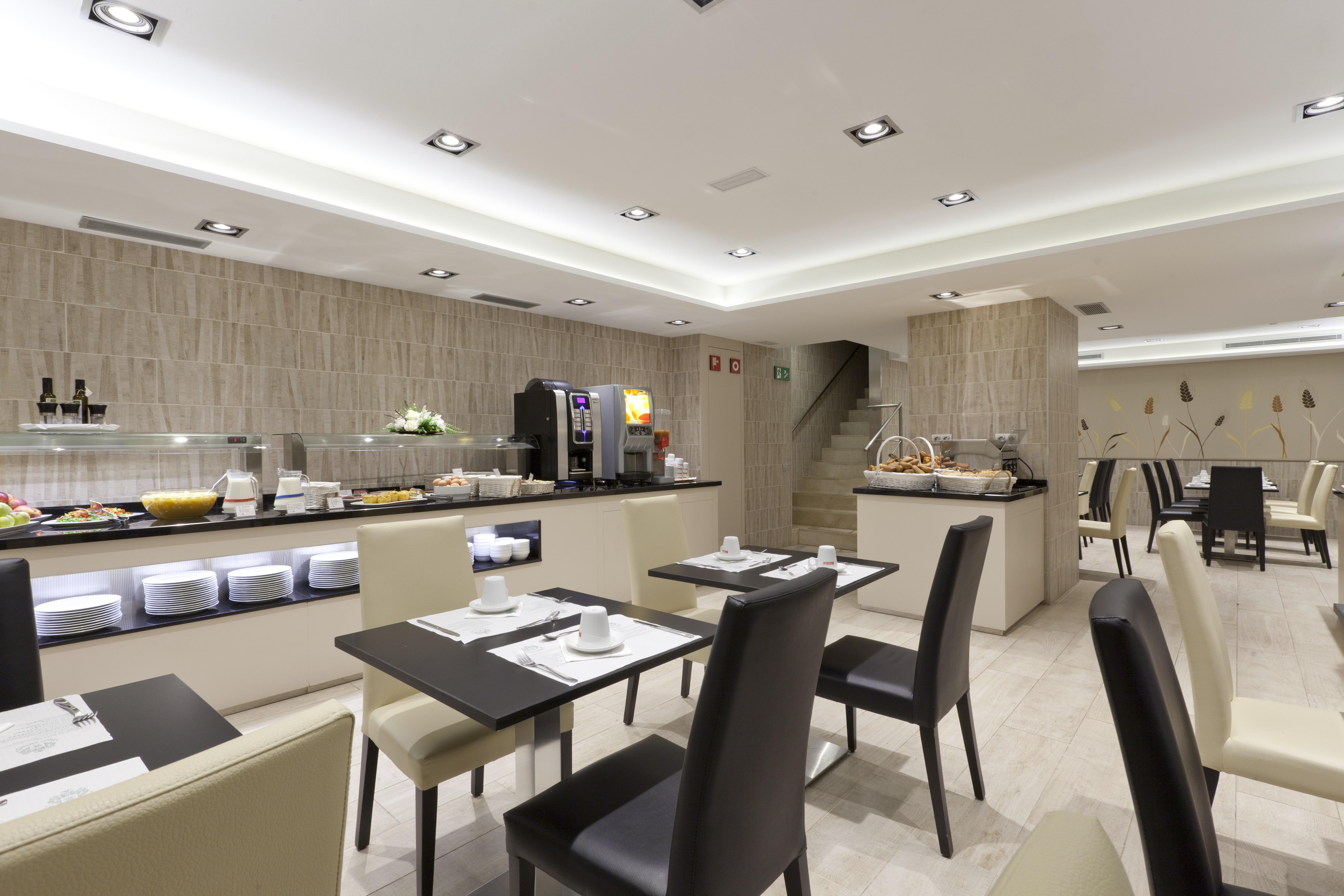 Hotel Santa Marta Барселона Екстериор снимка