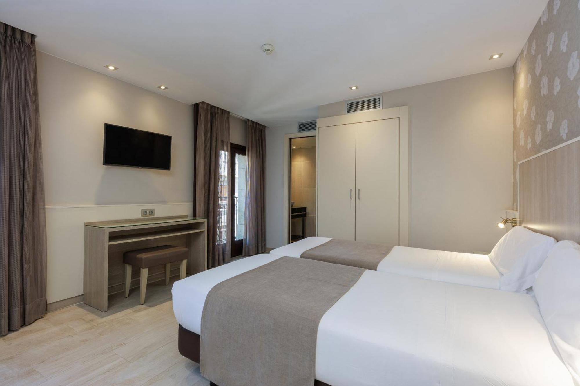 Hotel Santa Marta Барселона Екстериор снимка