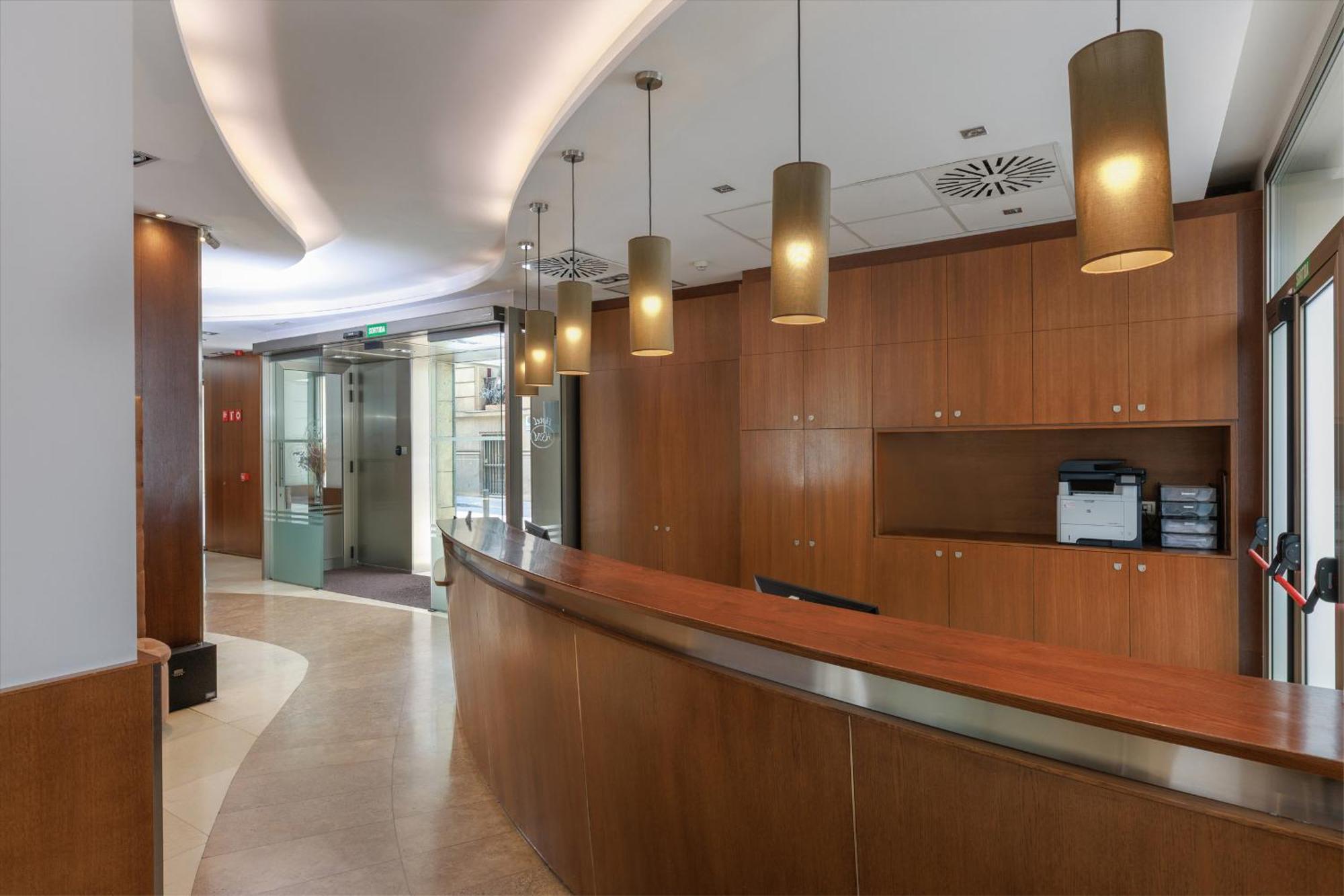 Hotel Santa Marta Барселона Екстериор снимка