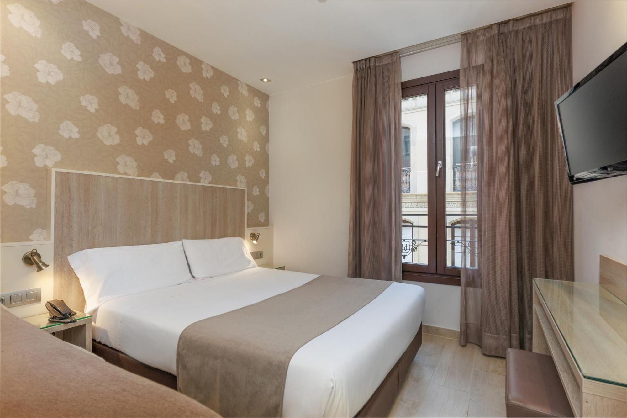 Hotel Santa Marta Барселона Екстериор снимка