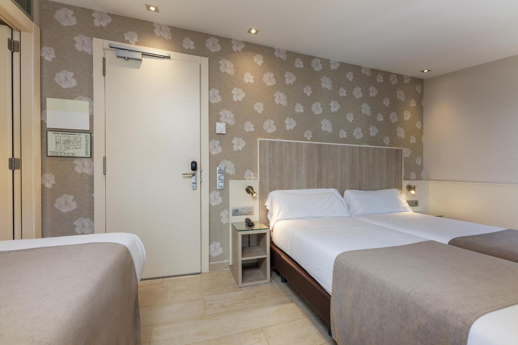 Hotel Santa Marta Барселона Стая снимка