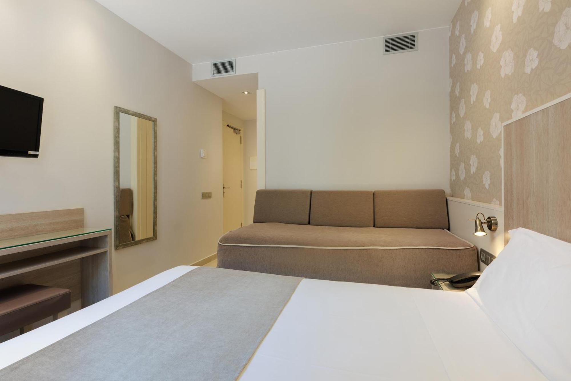 Hotel Santa Marta Барселона Стая снимка
