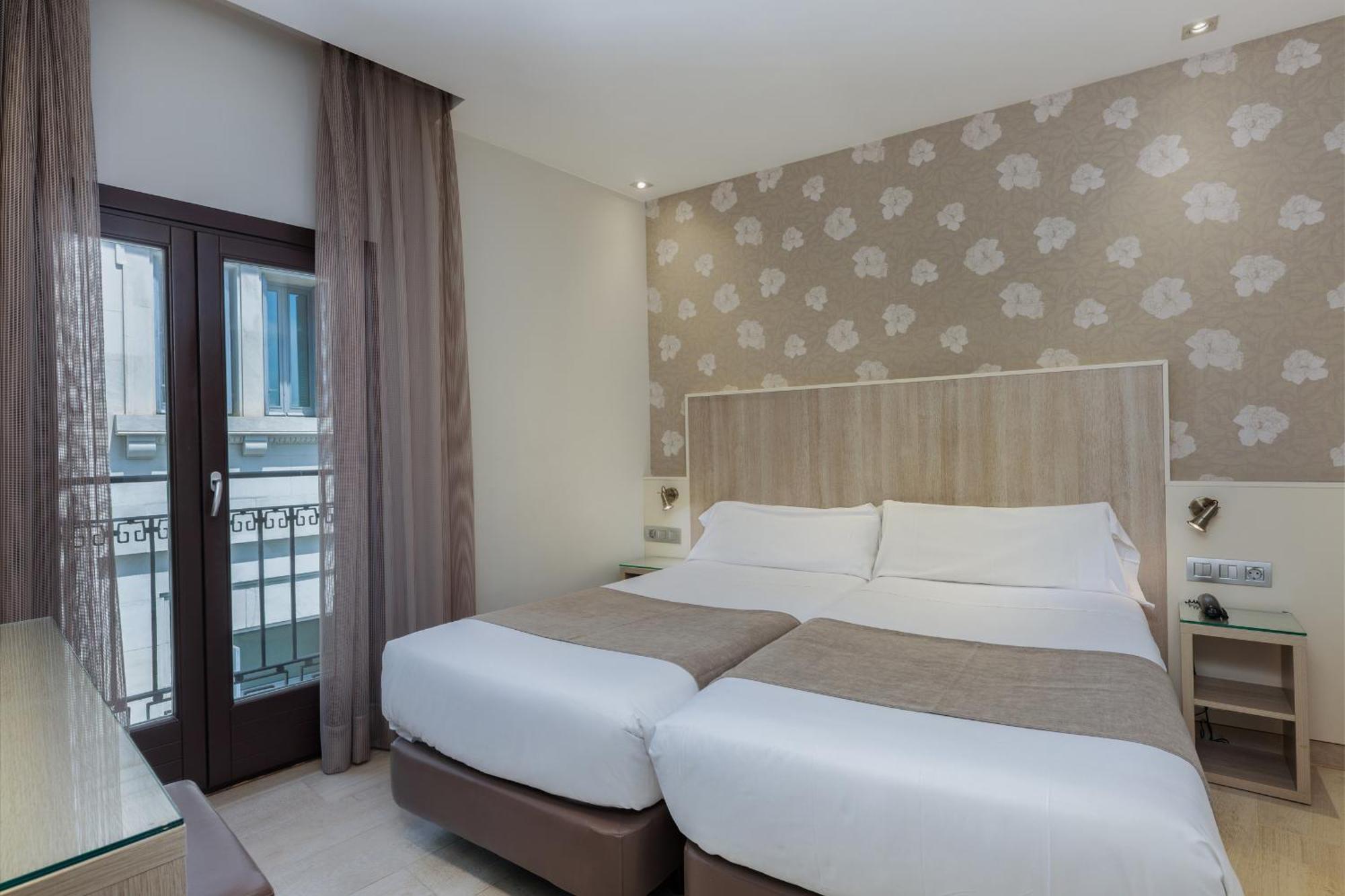 Hotel Santa Marta Барселона Екстериор снимка